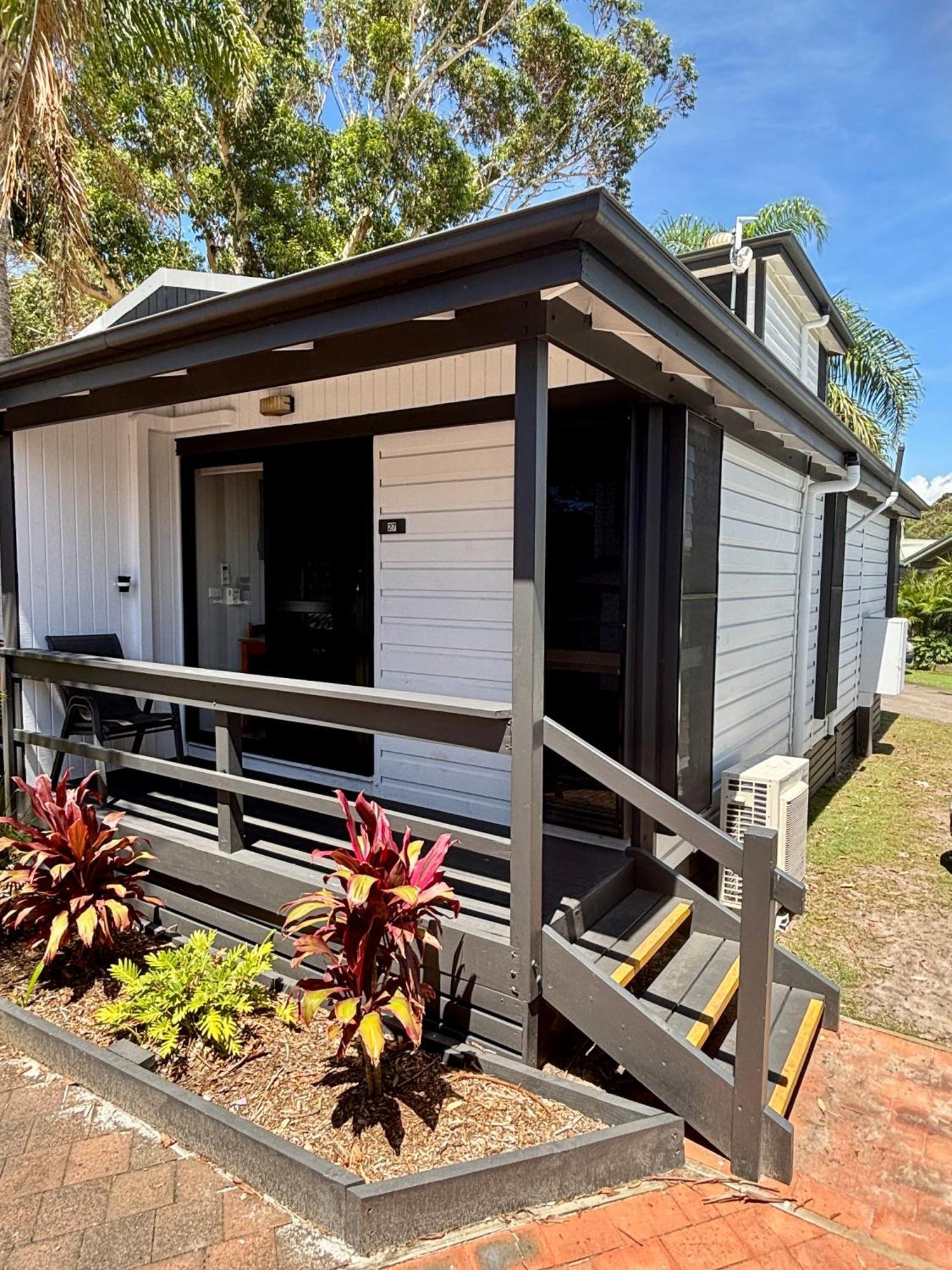 Shelly Beach Holiday Park Entrance Bagian luar foto